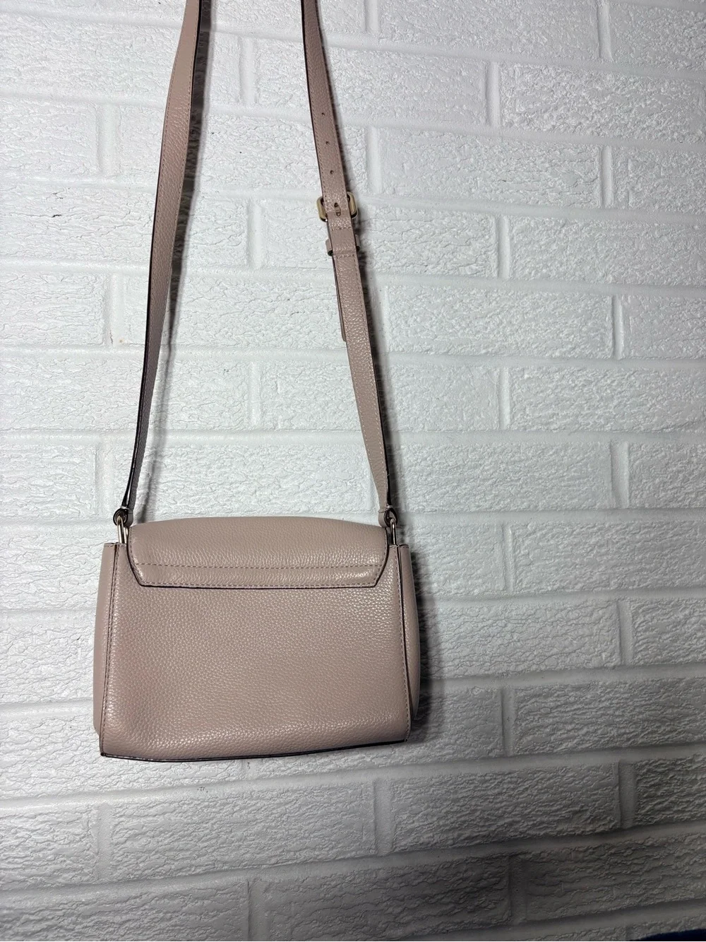 kate spade Pebbled Bow Crossbody in Light Taupe